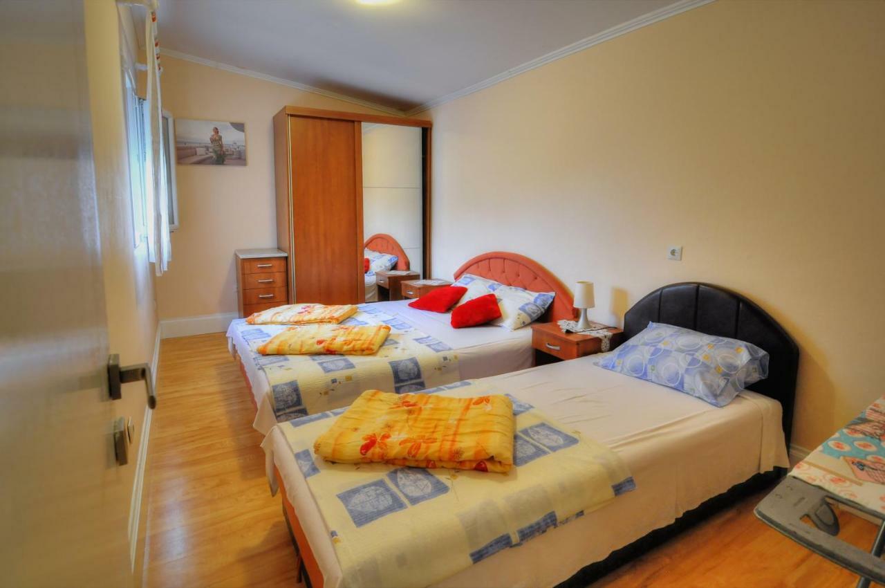 Apartments Banicevic Tivat Exterior photo