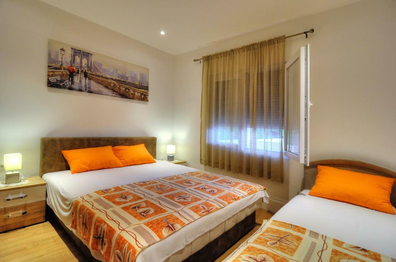 Apartments Banicevic Tivat Exterior photo