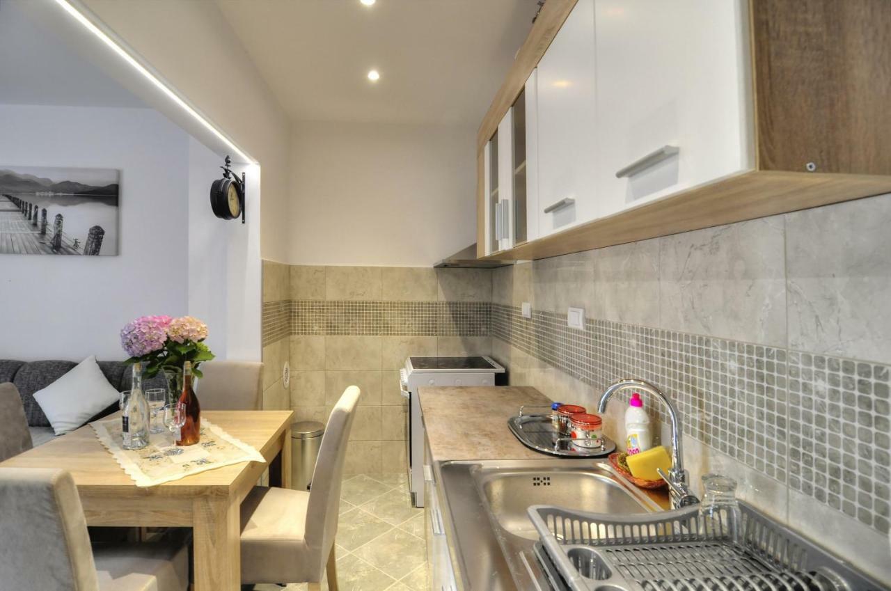 Apartments Banicevic Tivat Exterior photo